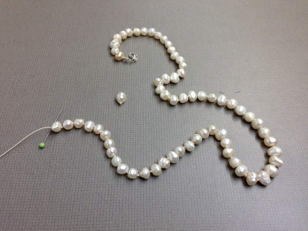 Pearl Knotting